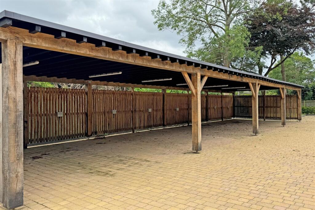 Winscombe Court