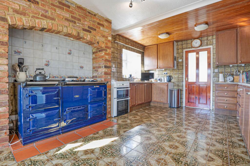 Kitchen/Breakfast Room