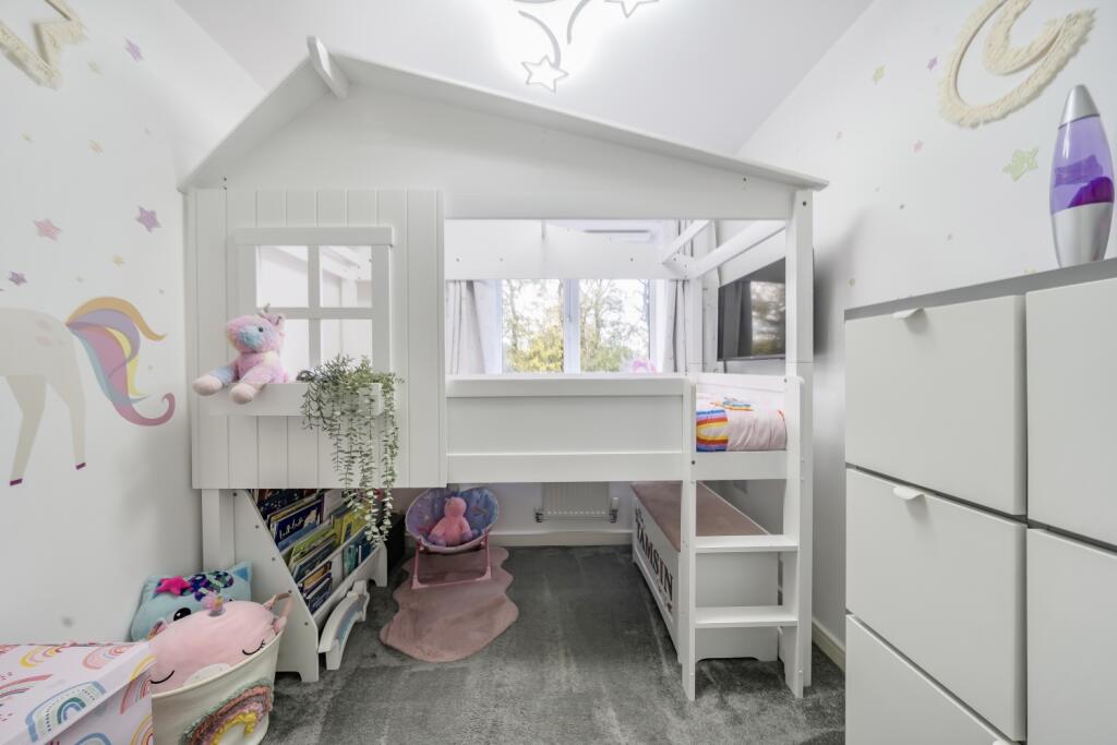 1372109-16-68f8e342f4083