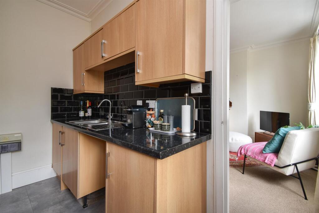 Kitchen/living room
