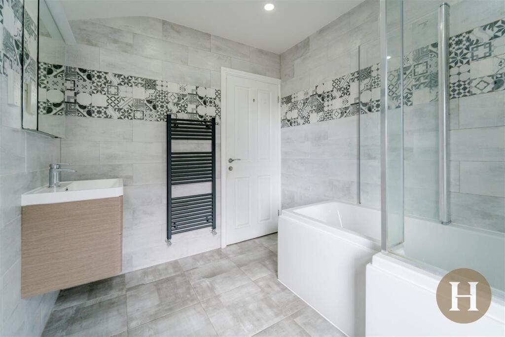 Hadleigh Estate Agents-1.jpg