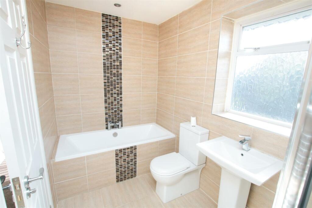 HOUSE BATHROOM