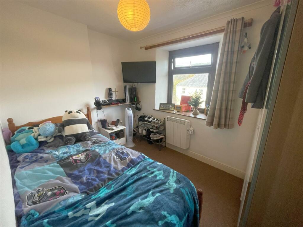 bedroom two.jpg