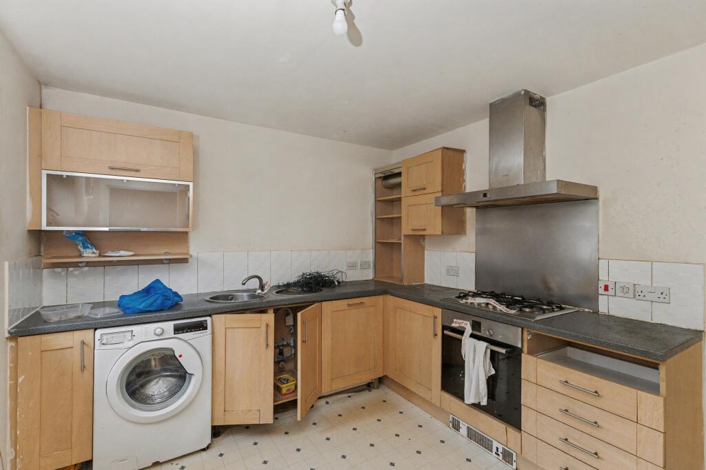 5 Park Corner, Northampton, NN5 5FL