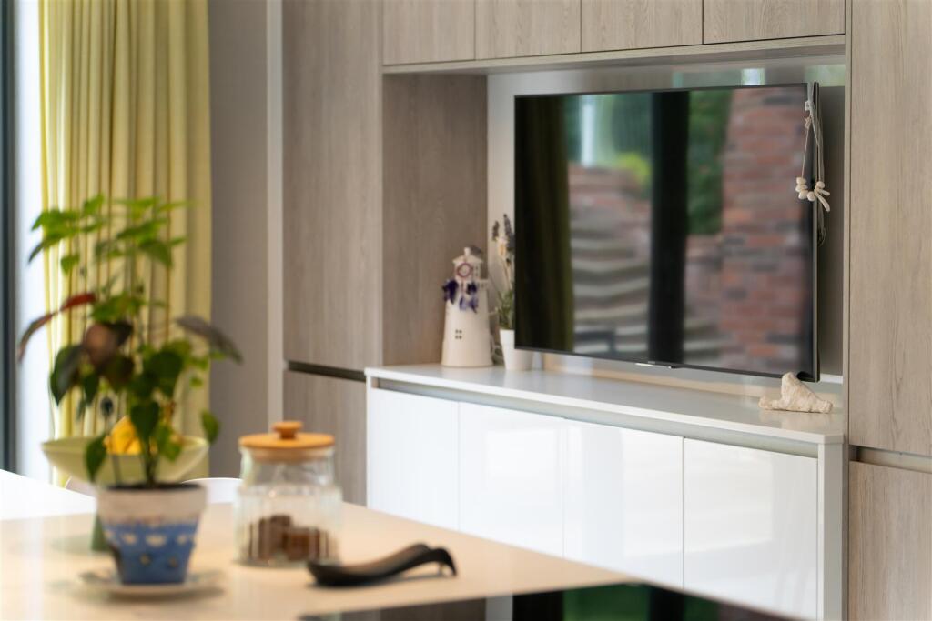 OBI_Will&#39;s House_7R50213_Kitchen.jpg