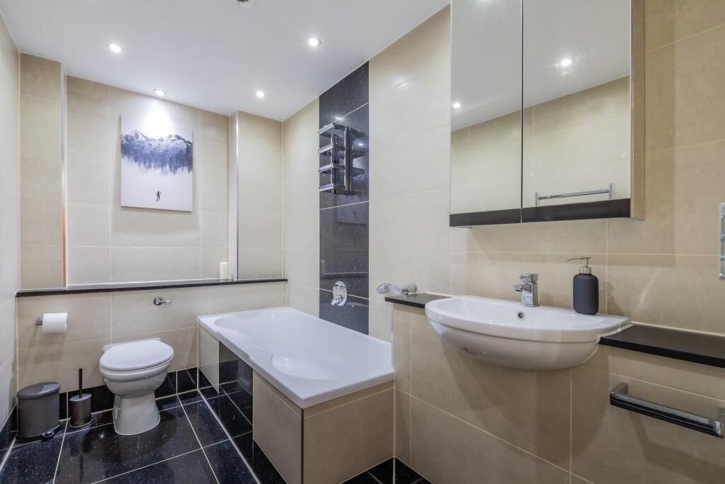 41 Lacuna House-12.jpg
