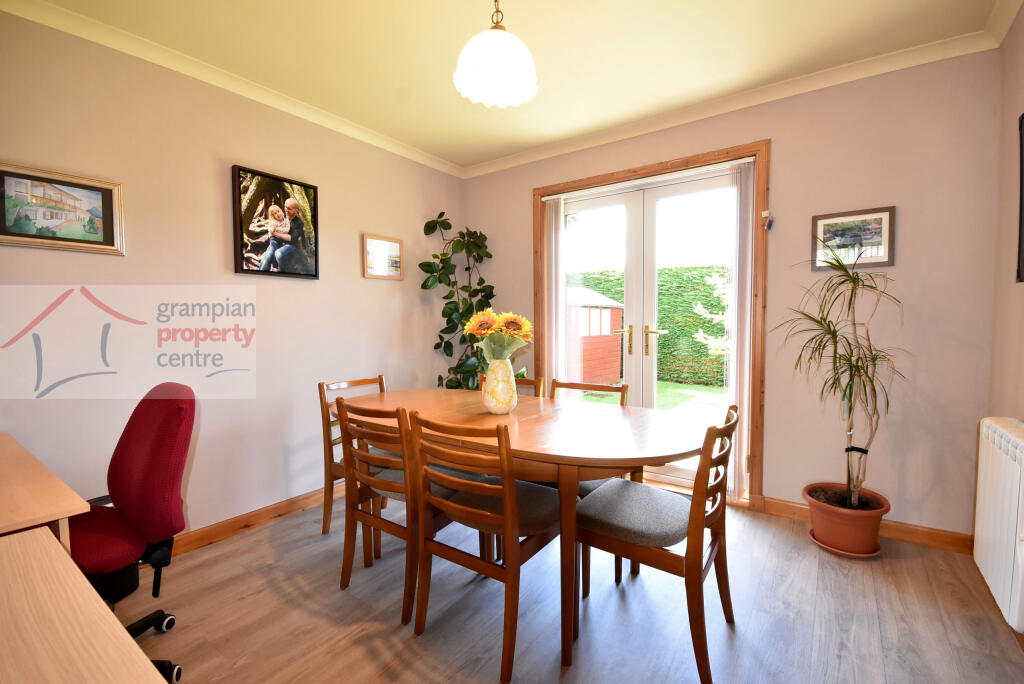 Dining room.JPG