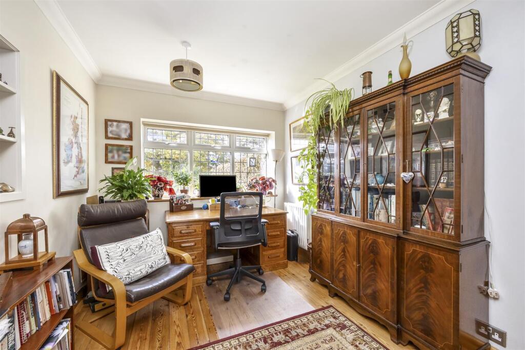 Broadwater Street West, 120-016.JPG