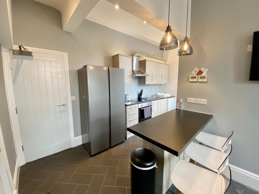 Kitchen &amp; Living Area