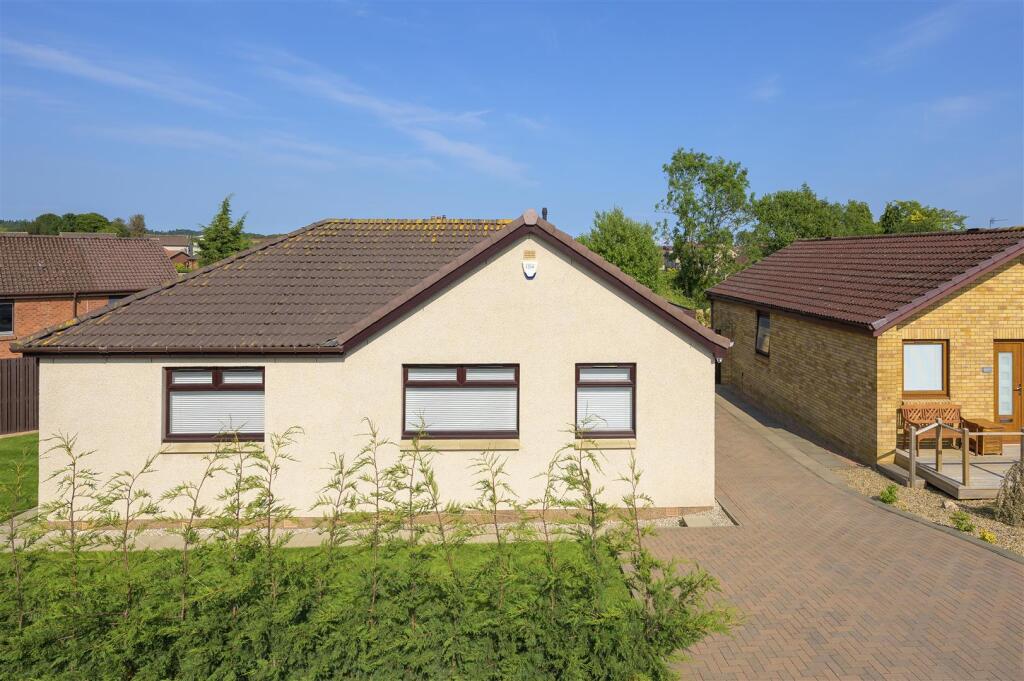 8GlenMoristonDrive003.jpg