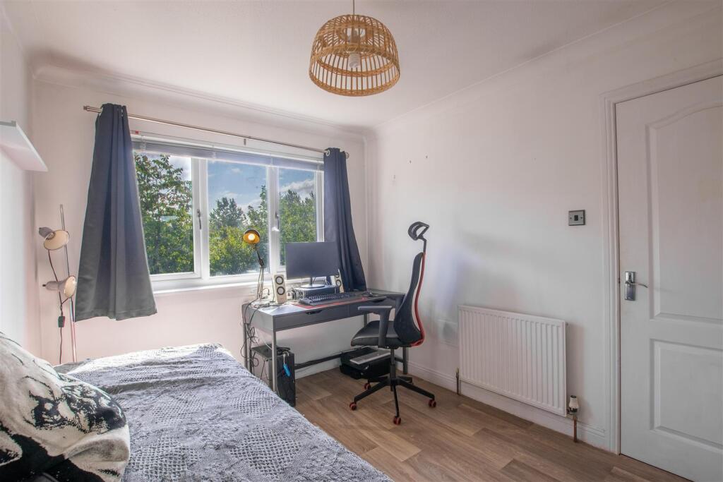bedroom.3.jpg