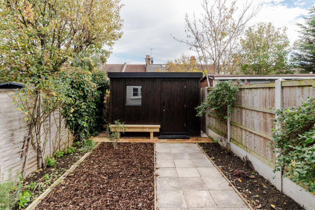 320059 - 45 Howarth Road-16.jpeg