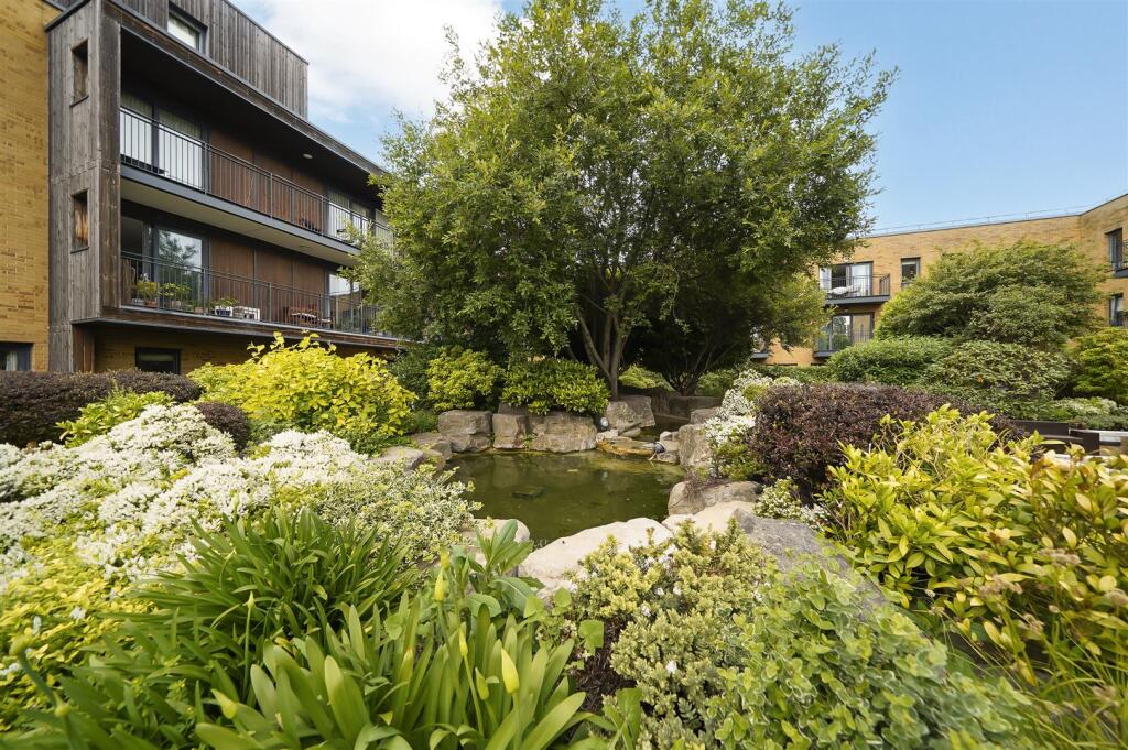 11 Johnson Court, 43 Meadowside - Au3m4zJkXU5JN9iY