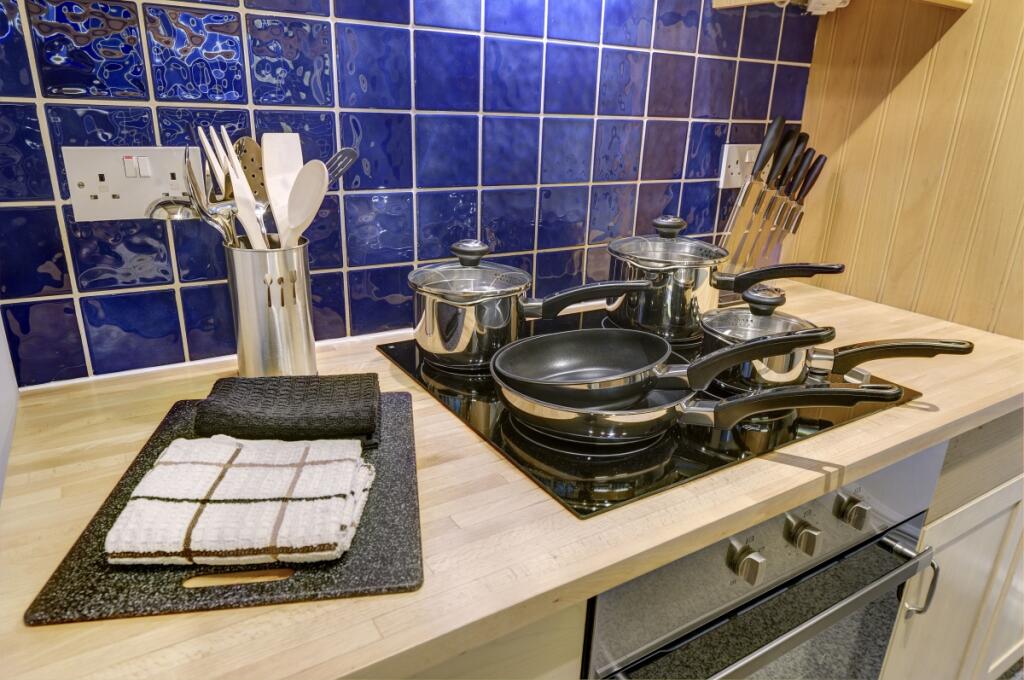 47 pelham court 3...