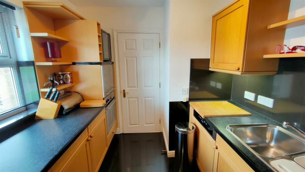 Gwynne Close, W4 - FOR SALE