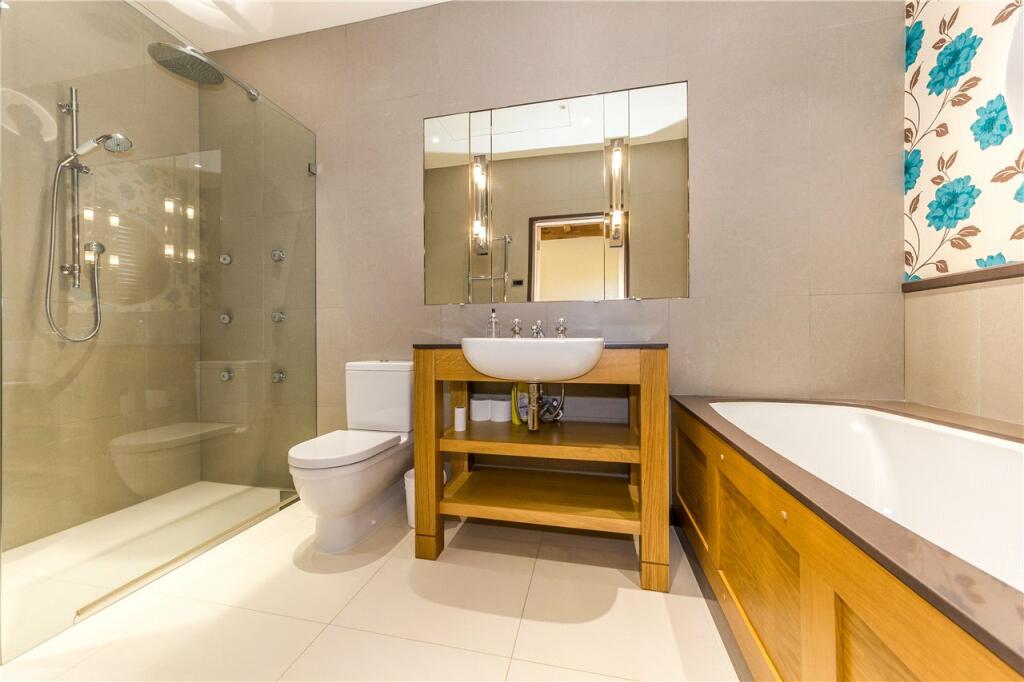Ensuite
