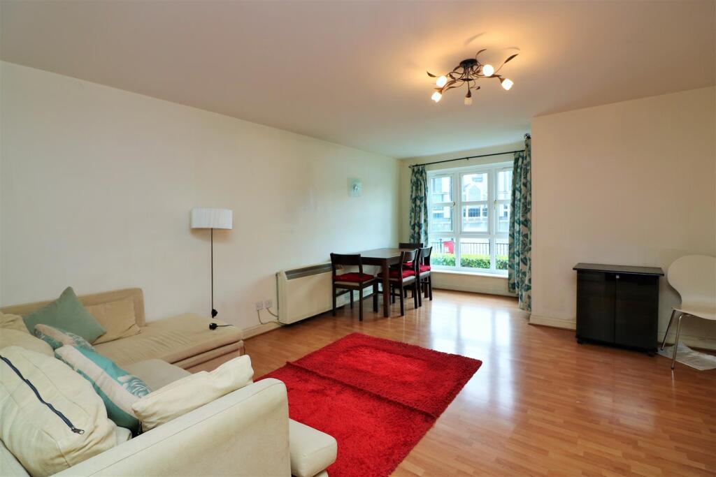 Wheat Sheaf Close.JPG