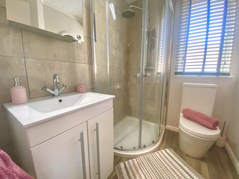 Ensuite Shower Room