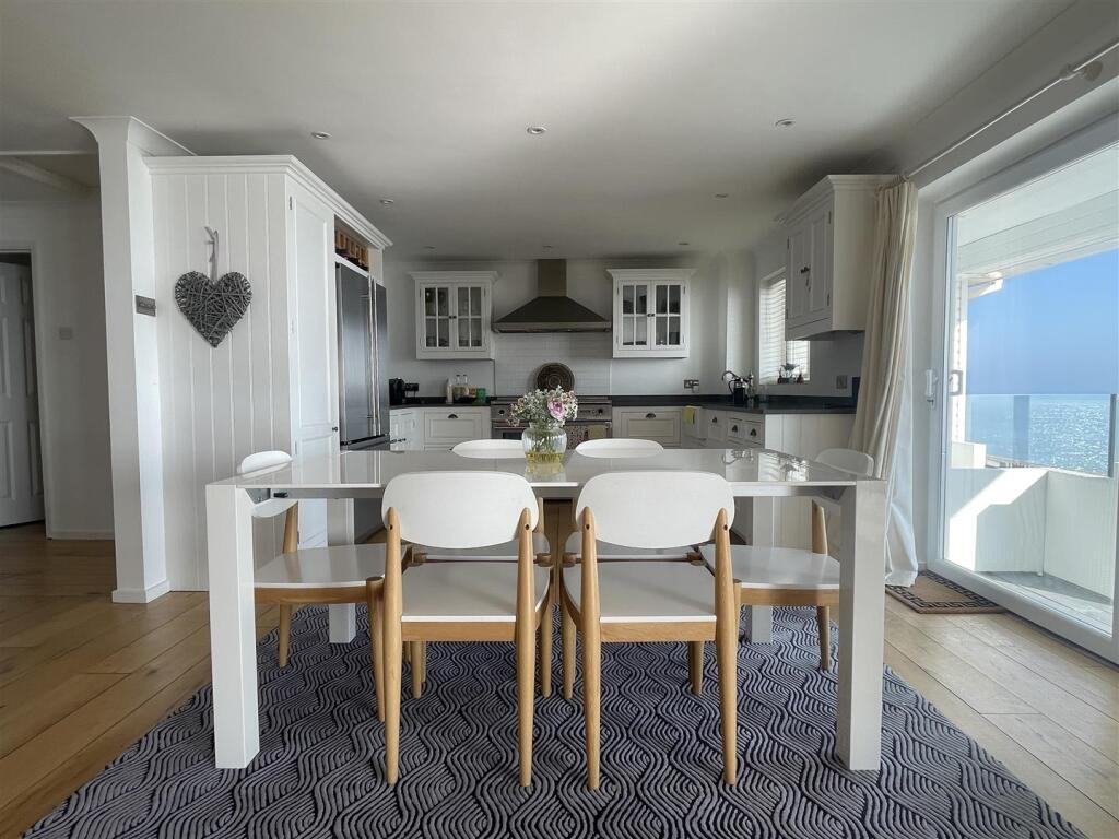 Keelan table to kitchen 1.JPG