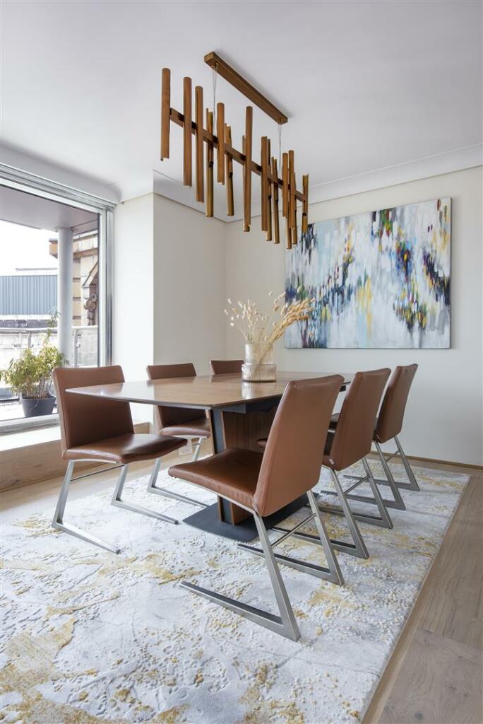 dining room.jpg