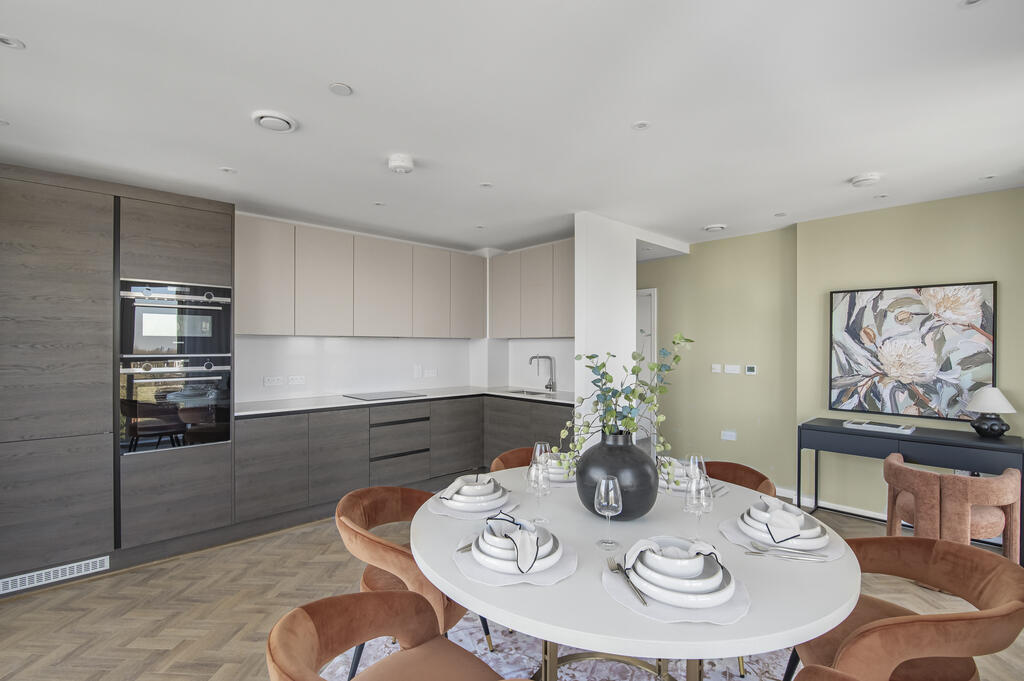 Vistry_-_107_Clarence_Avenue_-_-9