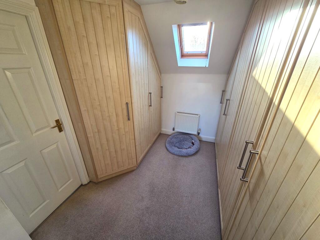 Dressing room - Bedroom 1