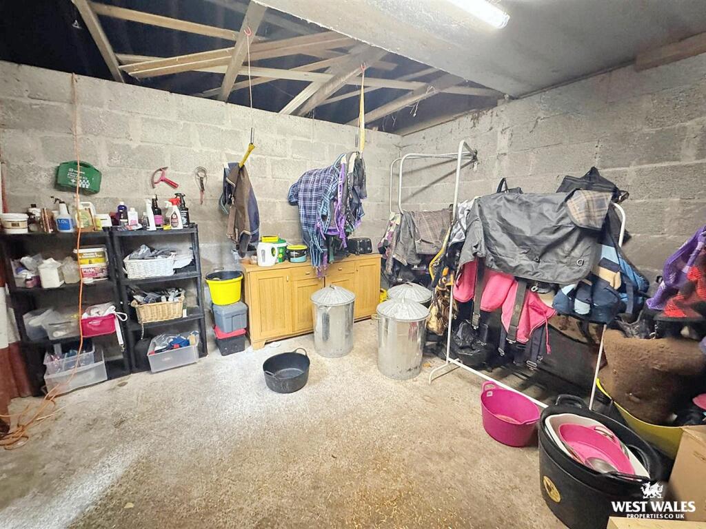 Feed/Tack Room