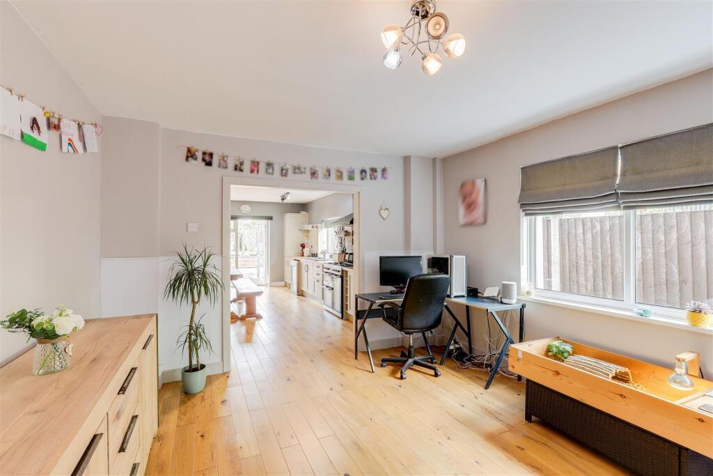 pHy0X_8ShEqa4iBkmzOk9Q (1).jpg