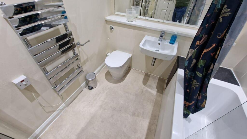 WhatsApp Image 2025-04-12 at 15.01.37 (1).jpeg