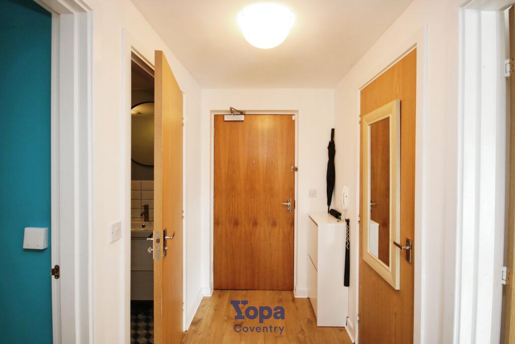 B2706daf-Entrance 20Hall 202.JPG