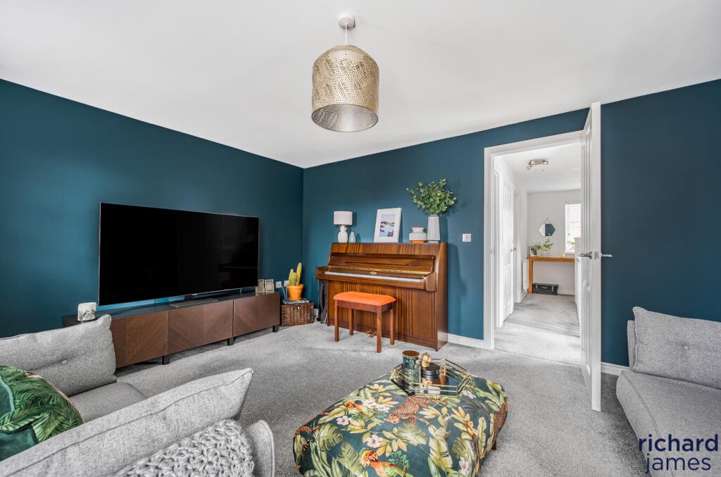 352f9feb6af44a9cafb78384b6a3c10e