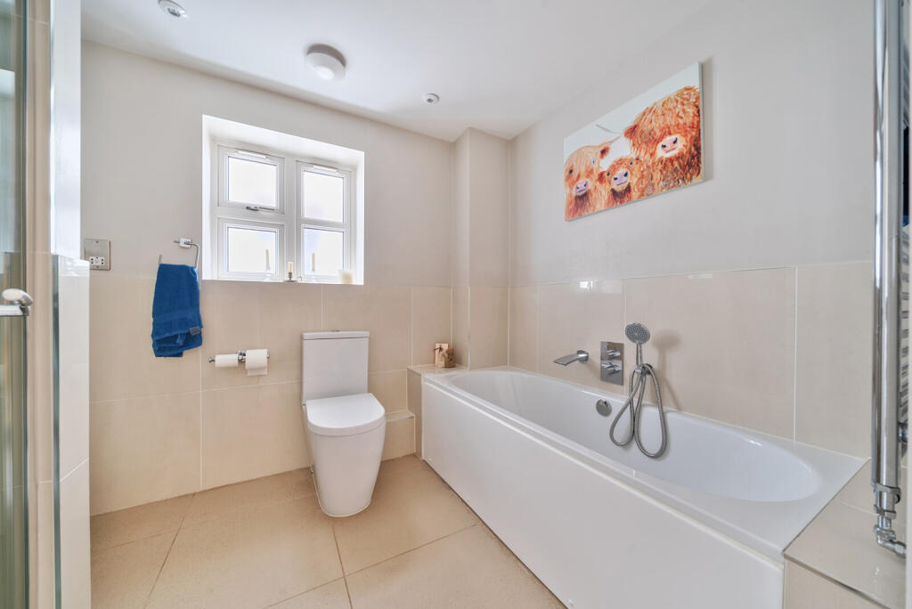 1369232-18-68f652...