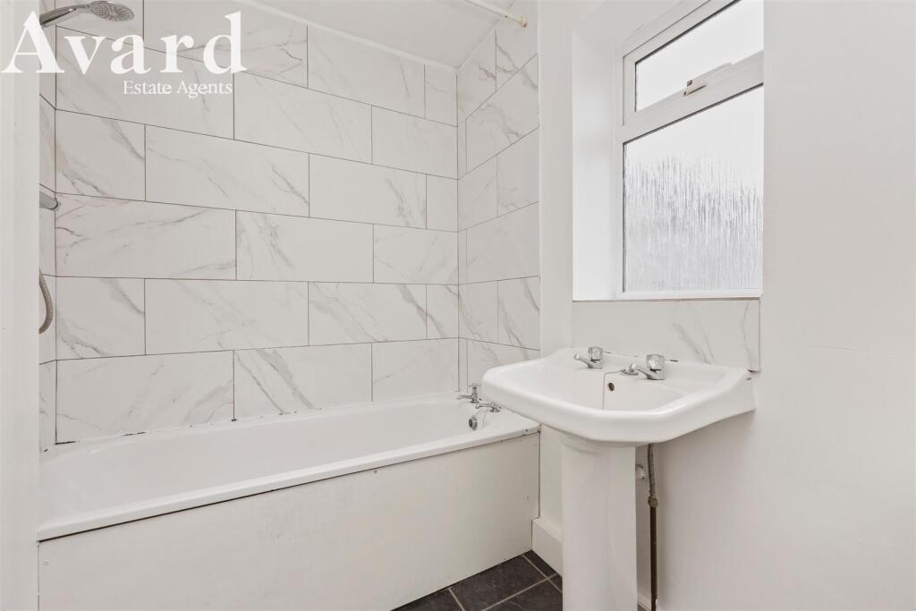 Clyde Road, 34-014.JPG