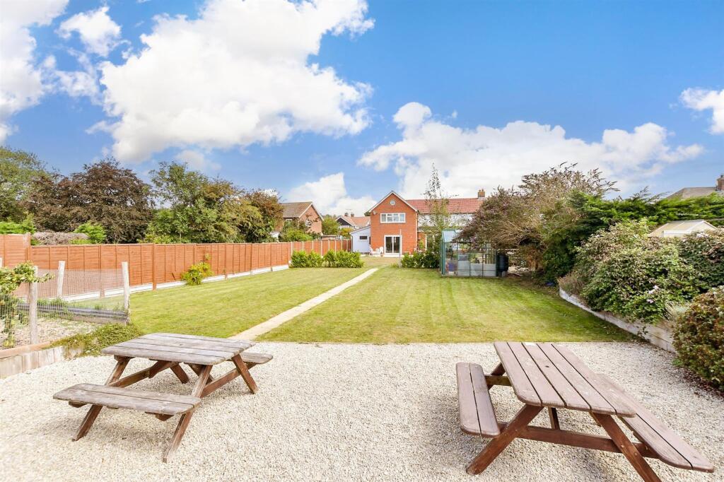 Patio / Decking