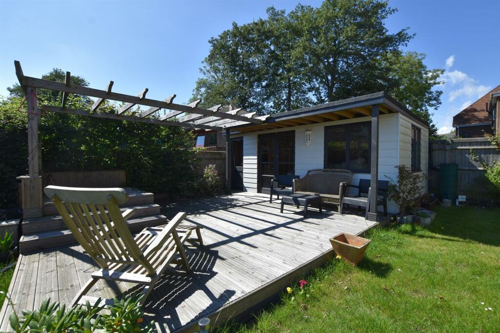 Garden studio