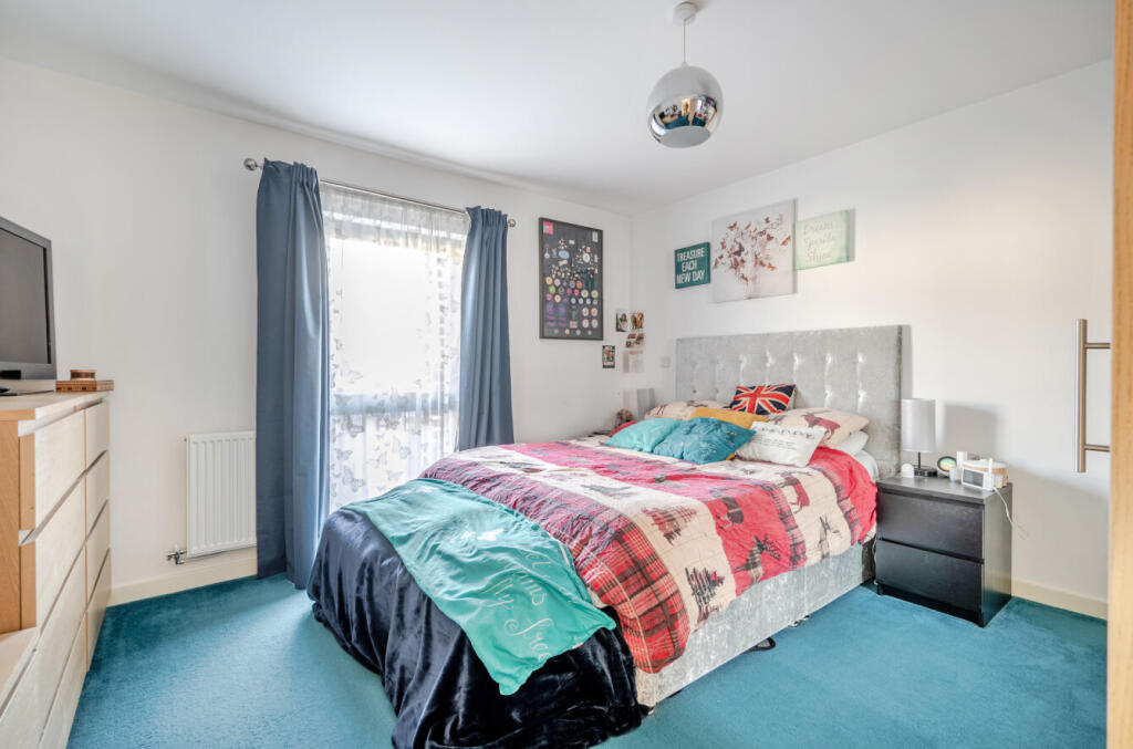 1386925-16-69300e...