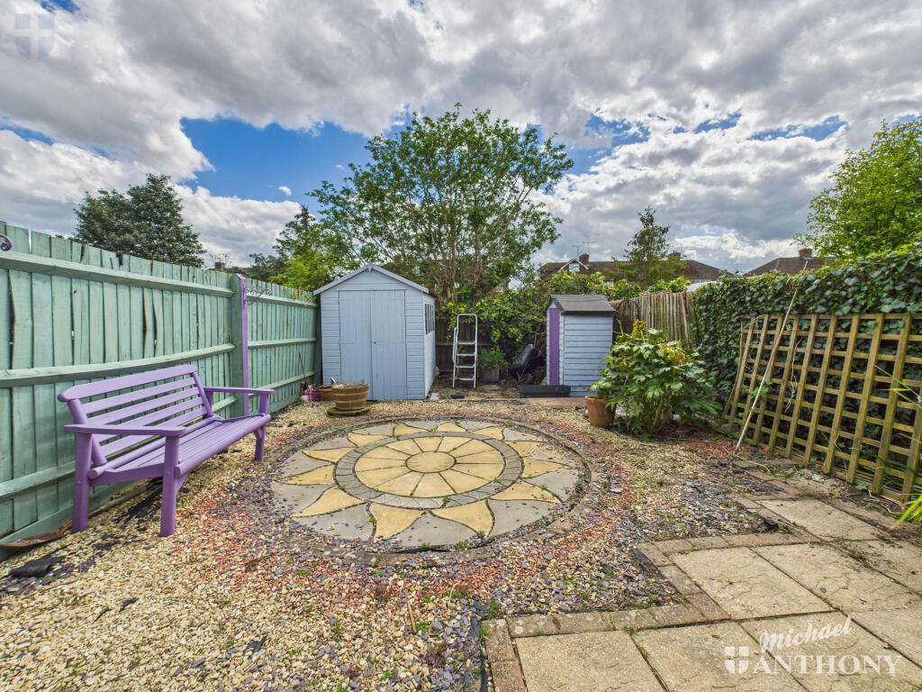 CAM03852G0-PR0253-STILL002