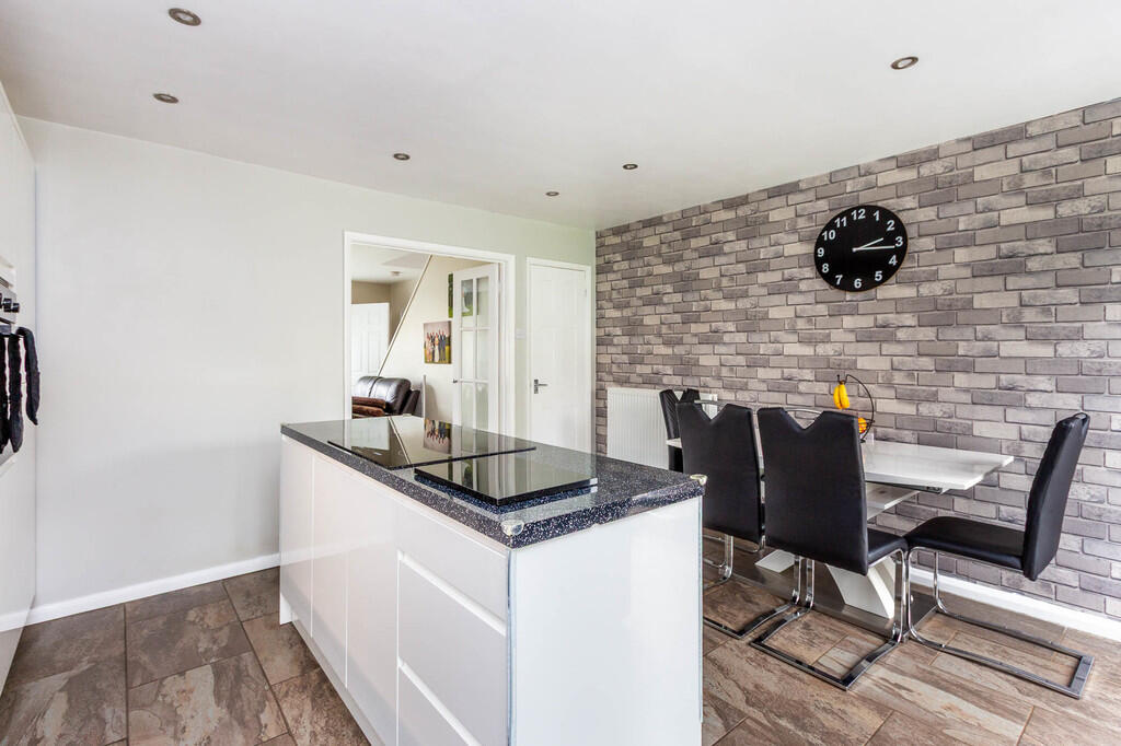 Kitchen/Dining Ro...