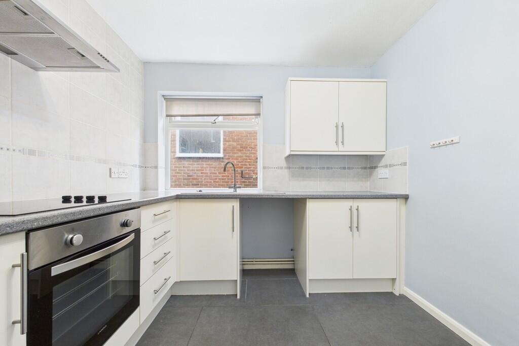 CAM01085G0-PR0629...