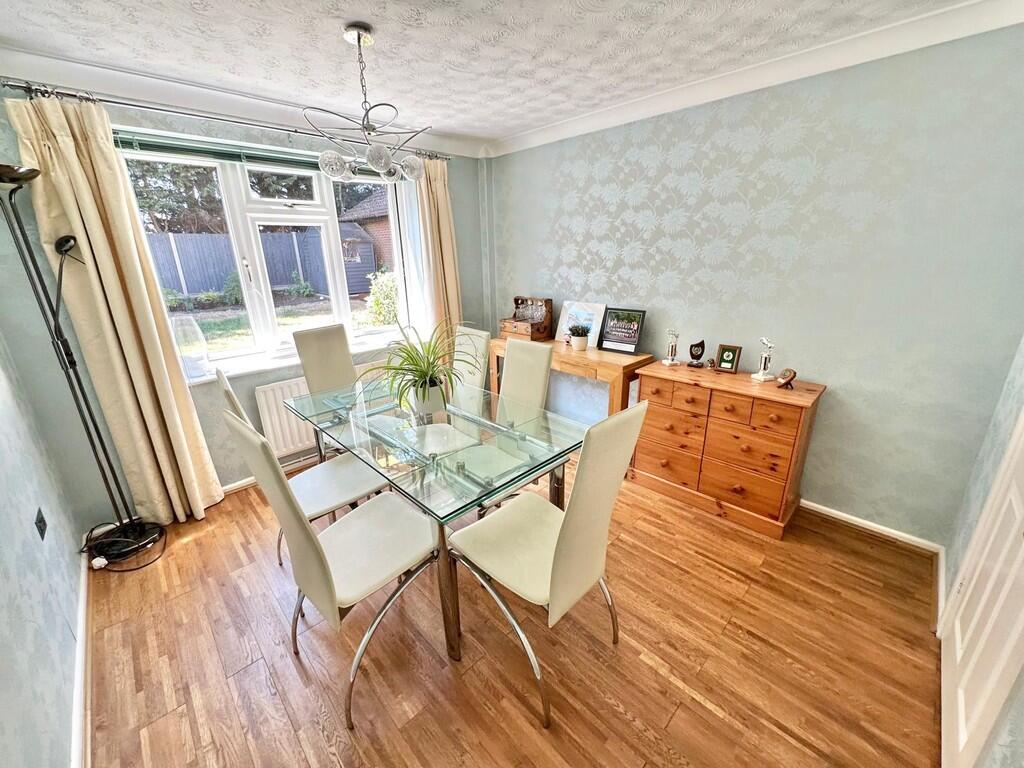 IMG-20250718-WA00...