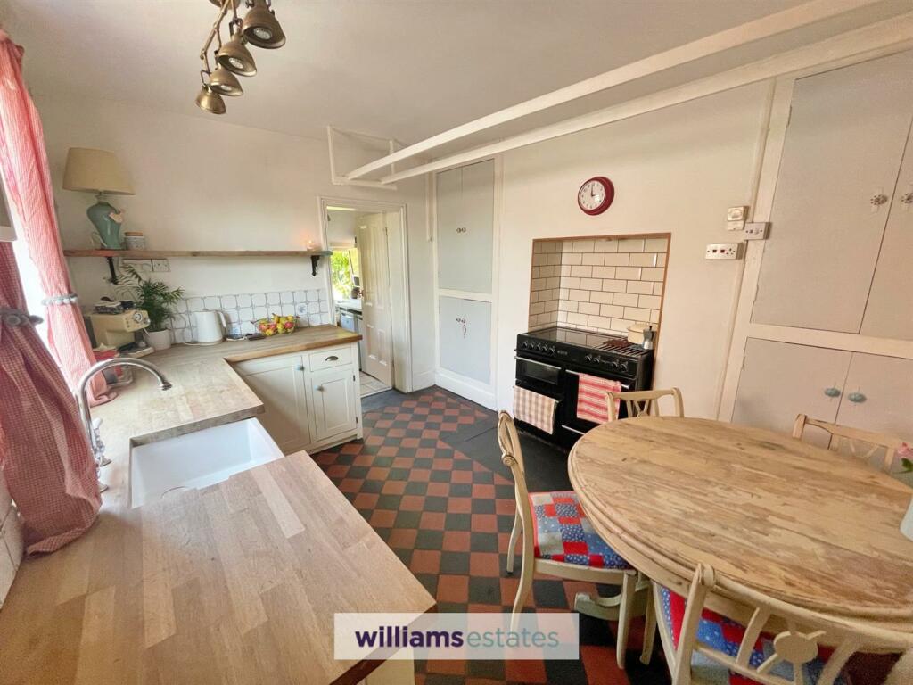 Kitchen/Breakfast Room