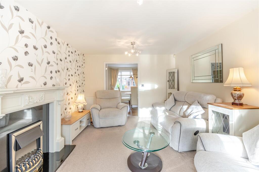 8671139-interior03.jpg