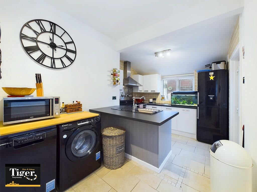 CAM03440G0-PR0190...