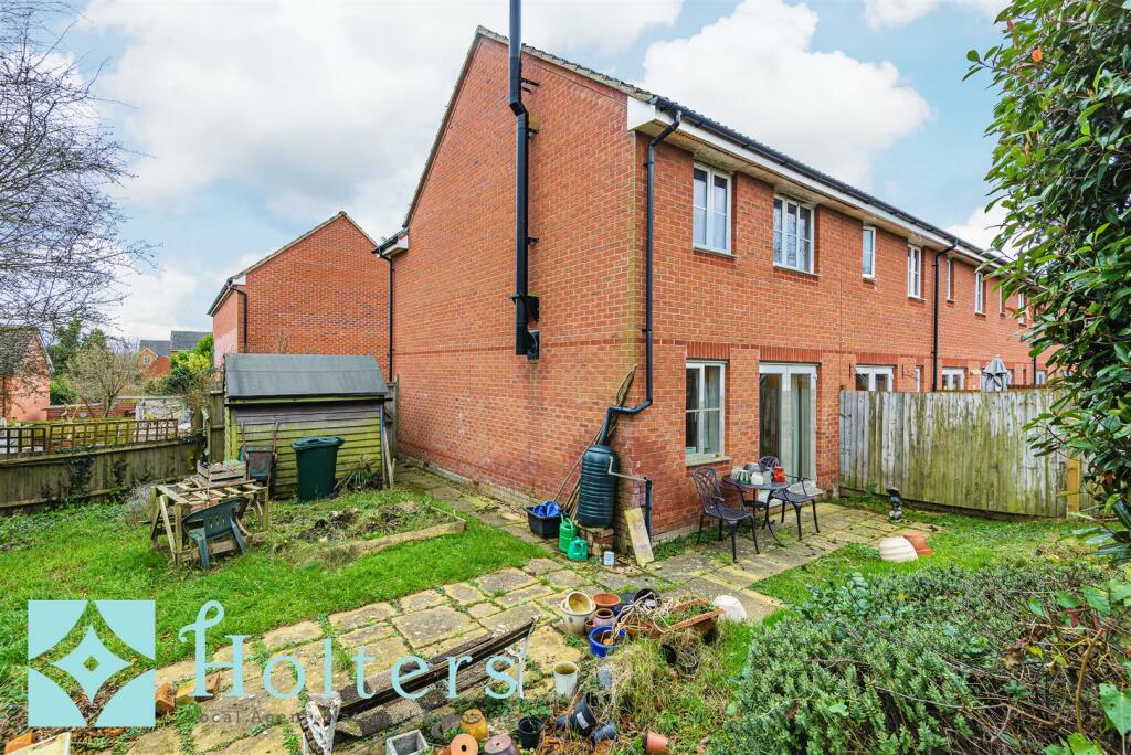 26 Dahn Drive, Ludlow-16.jpg