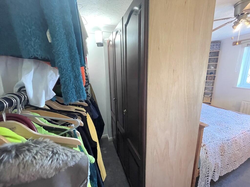 19 Biscay Close B...