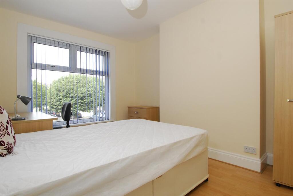 6PearsonAve006.JPG