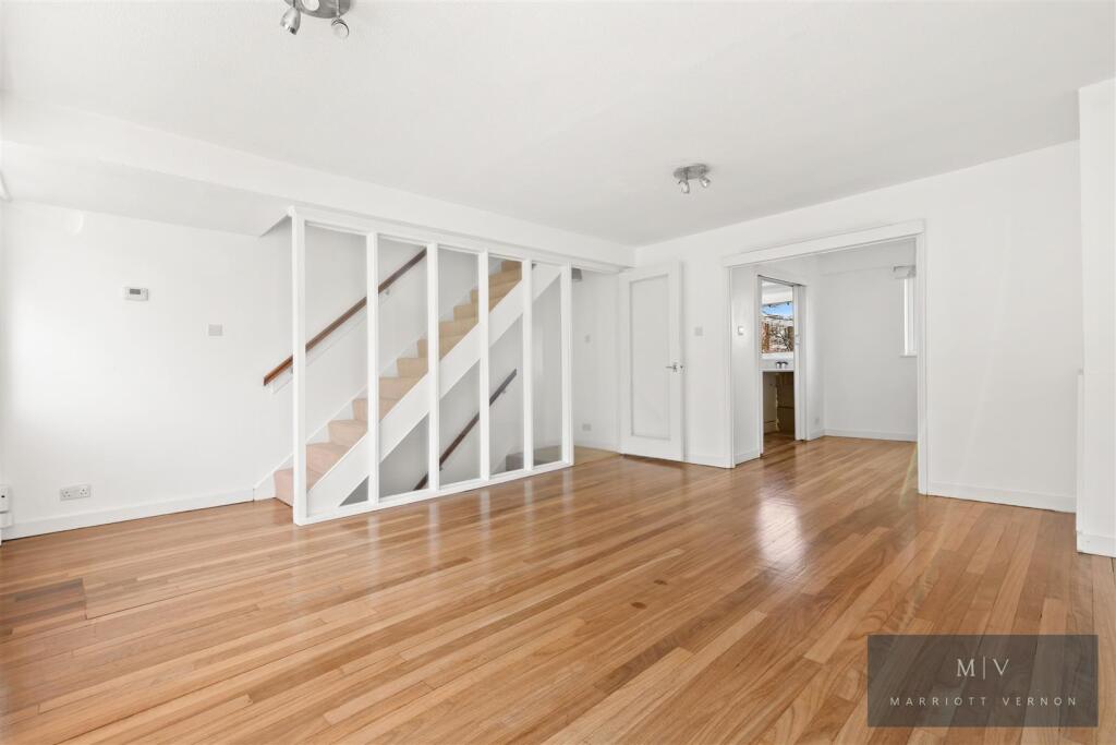 Brownlow Road 20 MV-5.jpg