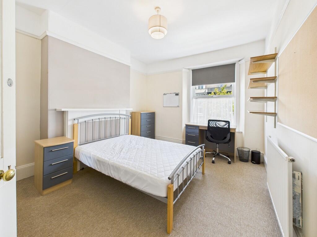 CAM03974G0-PR0189...