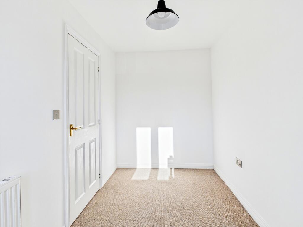 CAM05192G0-PR0030-STILL010