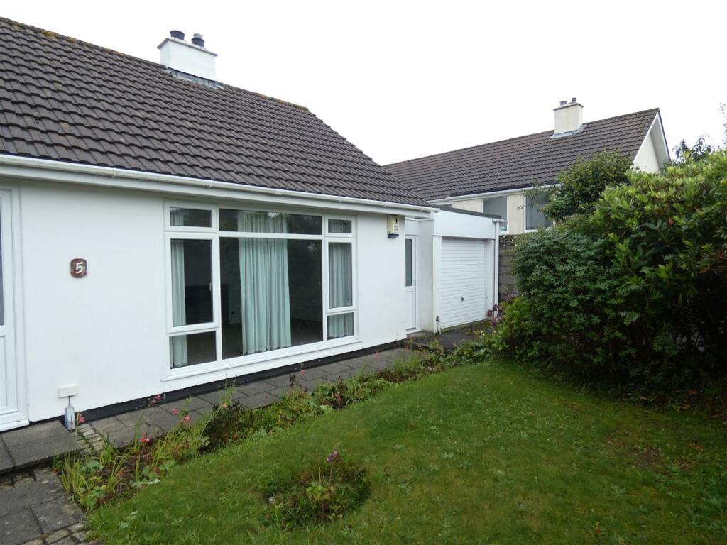 front external 2.JPG
